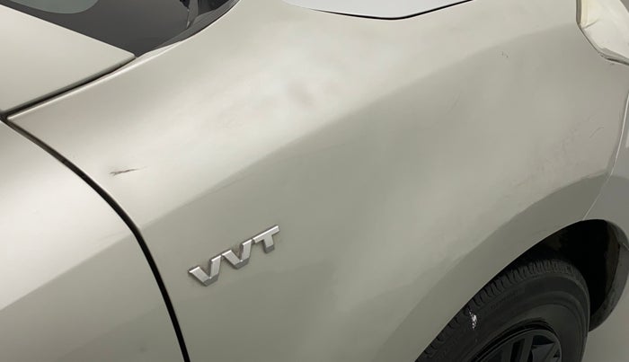 2018 Maruti Dzire VXI AMT, Petrol, Automatic, 73,705 km, Right fender - Minor scratches