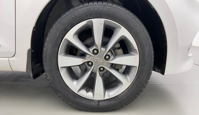 2016 Hyundai Elite i20 ASTA 1.2 (O), Petrol, Manual, 25,508 km, Right Front Wheel