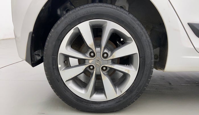 2016 Hyundai Elite i20 ASTA 1.2 (O), Petrol, Manual, 25,508 km, Right Rear Wheel