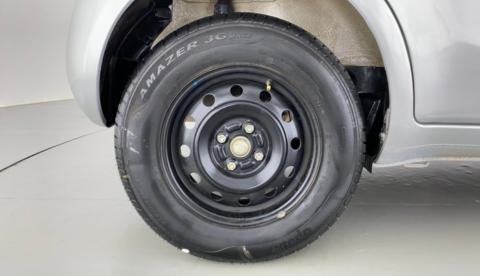 2014 Maruti Ritz VDI, Diesel, Manual, 55,057 km, Right Rear Wheel