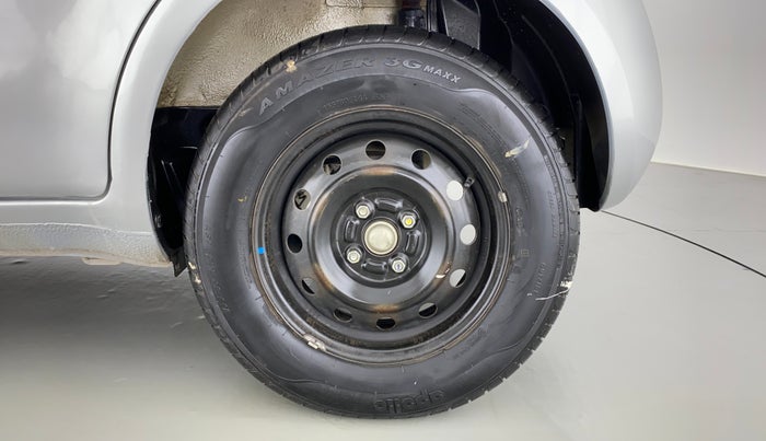 2014 Maruti Ritz VDI, Diesel, Manual, 55,057 km, Left Rear Wheel