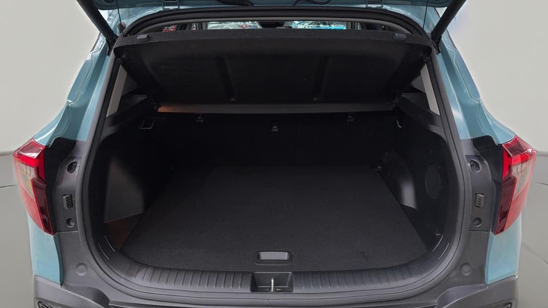 2023 Kia Seltos Gt-line (AWD) (sunroof), Automatic, 50172 km, Boot Inside View