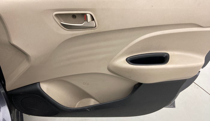 2019 Hyundai NEW SANTRO MAGNA, Petrol, Manual, 42,415 km, Driver Side Door Panels Control