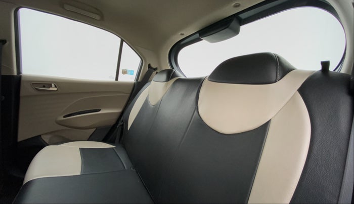 2019 Hyundai NEW SANTRO MAGNA, Petrol, Manual, 42,415 km, Right Side Rear Door Cabin
