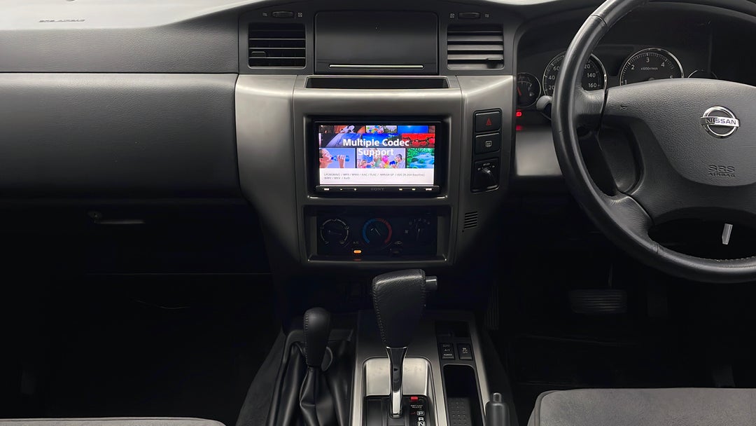 2016 Nissan Patrol St (4x4), Automatic, 64534 km, Center Console