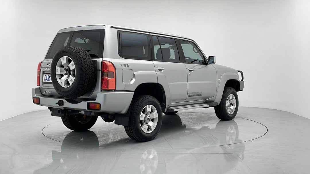 2016 Nissan Patrol St (4x4), Automatic, 64534 km, Right Back Diagonal (45- Degree) View