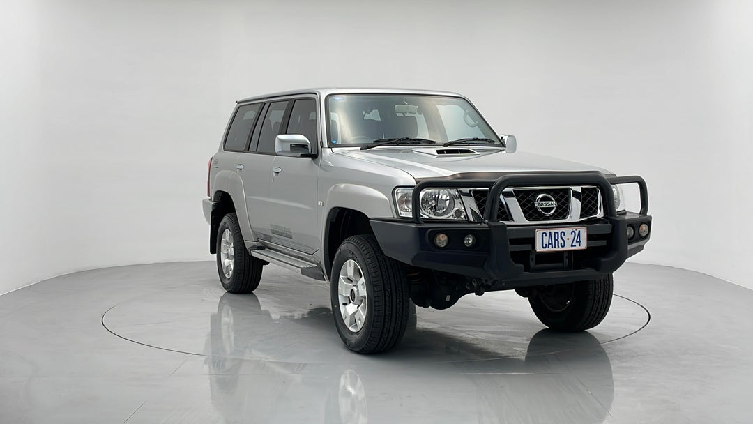 2016 Nissan Patrol St (4x4), Automatic, 64534 km, Right Front Diagonal (45- Degree) View