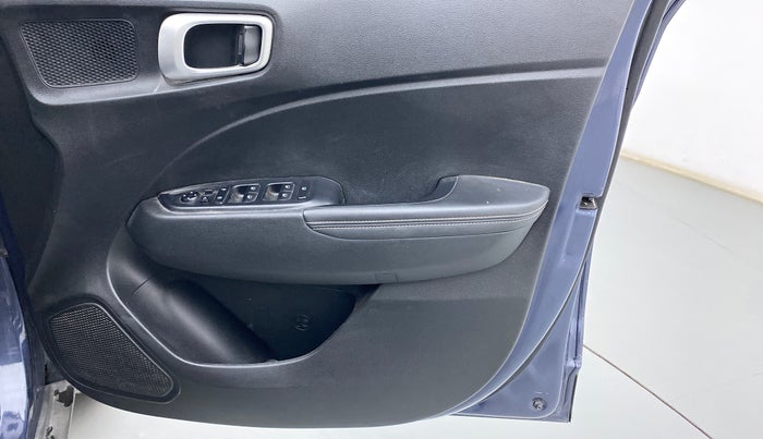 2021 Hyundai VENUE SX 1.0 (O) TURBO IMT, Petrol, Manual, 37,490 km, Driver Side Door Panels Control