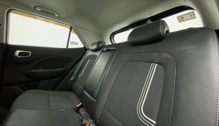 2021 Hyundai VENUE SX 1.0 (O) TURBO IMT, Petrol, Manual, 37,490 km, Right Side Rear Door Cabin