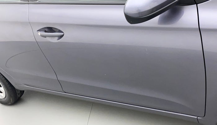 2016 Hyundai Elite i20 MAGNA 1.2, Petrol, Manual, 27,691 km, Driver-side door - Slightly dented
