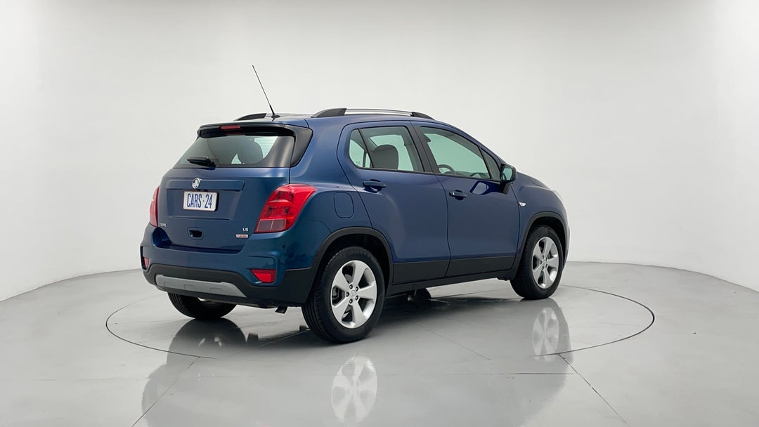 Right Back Diagonal (45- Degree) View