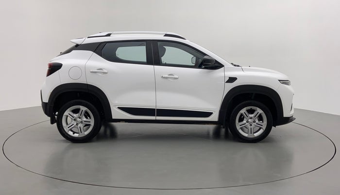 2022 Renault Kiger RXT AMT, Petrol, Automatic, 2,579 km, Right Side