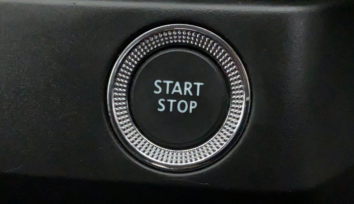 2022 Renault Kiger RXT AMT, Petrol, Automatic, 2,579 km, Keyless Start/ Stop Button
