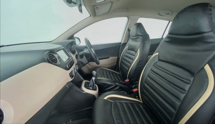 2018 Hyundai Grand i10 SPORTZ 1.2 KAPPA VTVT, Petrol, Manual, 24,677 km, Right Side Front Door Cabin
