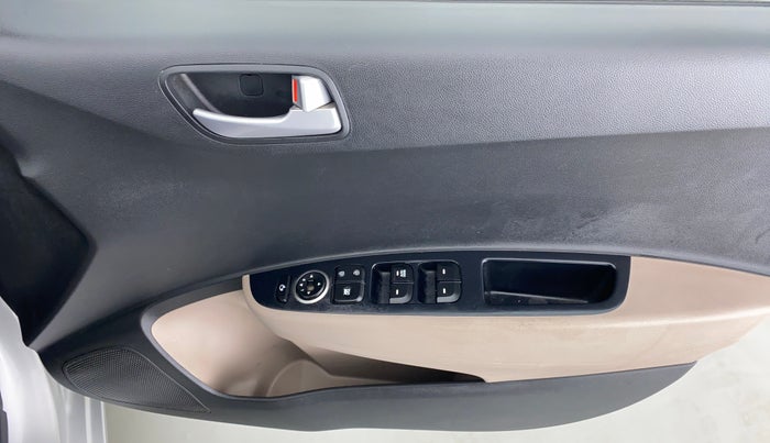 2018 Hyundai Grand i10 SPORTZ 1.2 KAPPA VTVT, Petrol, Manual, 24,677 km, Driver Side Door Panels Control