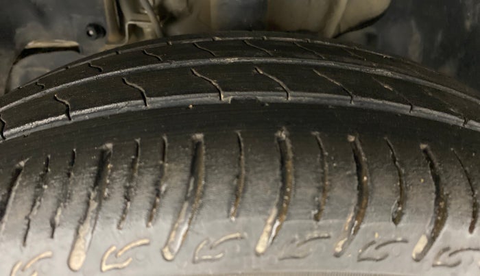 2018 Tata TIAGO NRG PETROL, Petrol, Manual, 32,918 km, Left Front Tyre Tread