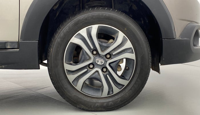 2018 Tata TIAGO NRG PETROL, Petrol, Manual, 32,918 km, Right Front Wheel