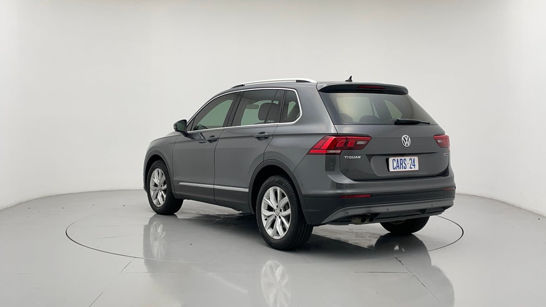 Left Back Diagonal (45- Degree) View