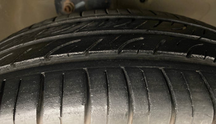 2018 Maruti Celerio ZXI D, Petrol, Manual, 48,230 km, Right Front Tyre Tread