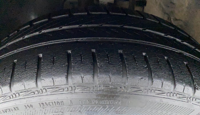 2013 Volkswagen Polo COMFORTLINE 1.2L PETROL, Petrol, Manual, 23,755 km, Left Front Tyre Tread