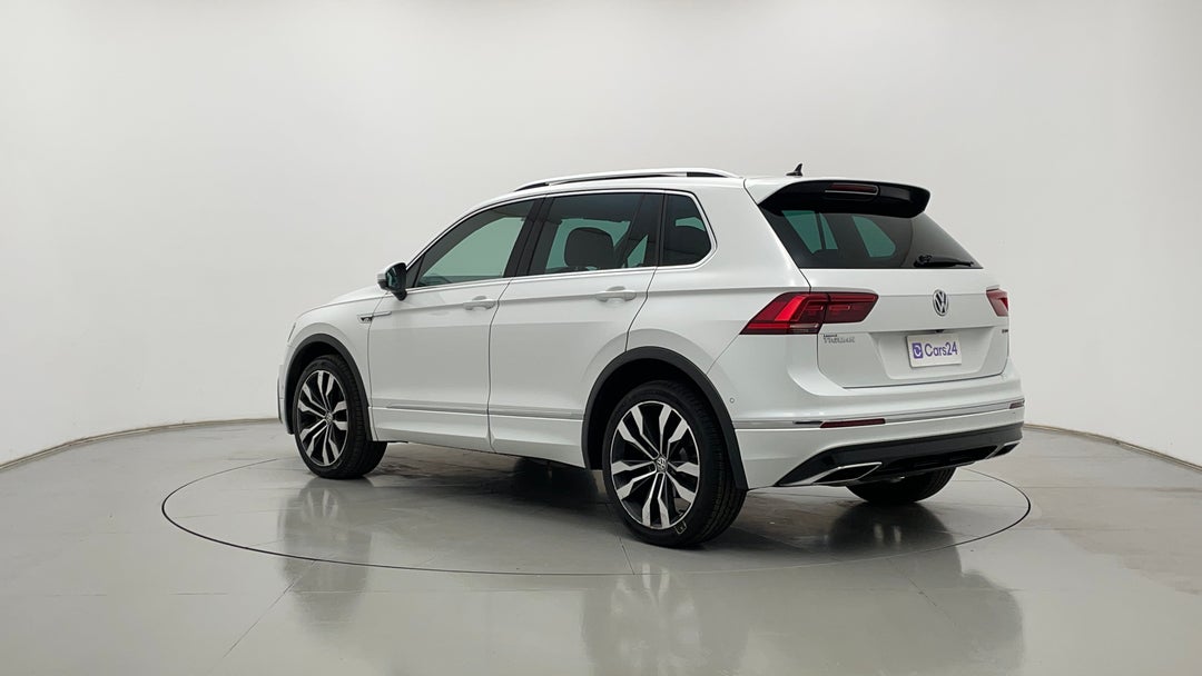 Left Back Diagonal (45- Degree) View