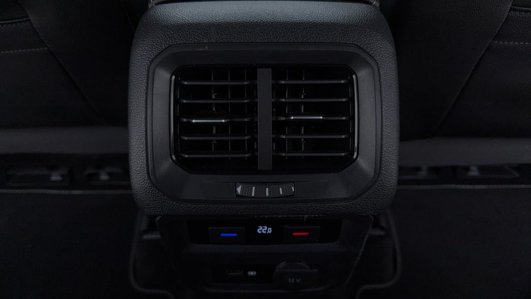 Rear A/C Vent