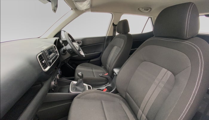 2019 Hyundai VENUE S MT 1.2 KAPPA, Petrol, Manual, 11,220 km, Right Side Front Door Cabin View