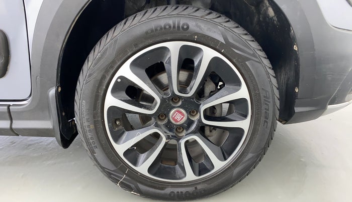 2018 Fiat URBAN CROSS EMOTION MULTIJET 1.3, Diesel, Manual, 26,932 km, Right Front Wheel