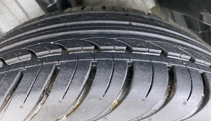 2018 Fiat URBAN CROSS EMOTION MULTIJET 1.3, Diesel, Manual, 26,932 km, Left Rear Tyre Tread