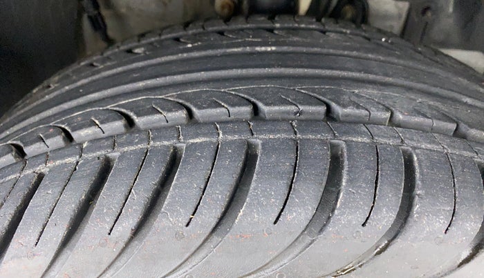 2018 Fiat URBAN CROSS EMOTION MULTIJET 1.3, Diesel, Manual, 26,932 km, Right Front Tyre Tread