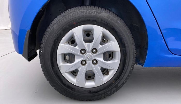 2017 Hyundai Elite i20 SPORTZ 1.2, Petrol, Manual, 66,077 km, Right Front Wheel