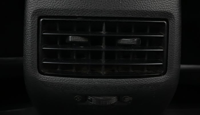 2017 Hyundai Elite i20 SPORTZ 1.2, Petrol, Manual, 66,077 km, Rear AC Vents