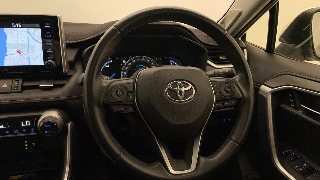 2021 Toyota RAV4 Cruiser (awd) Hybrid, Automatic, 119493 km, Steering Wheel Close-up