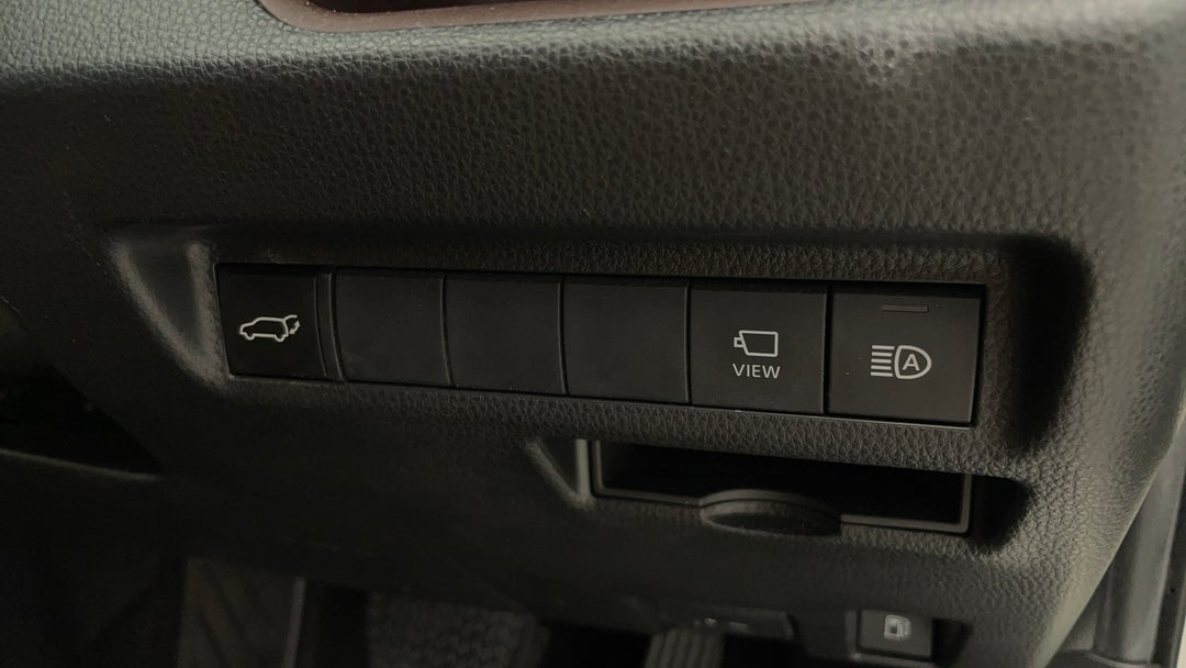 2021 Toyota RAV4 Cruiser (awd) Hybrid, Automatic, 119493 km, Utility Switches/Buttons