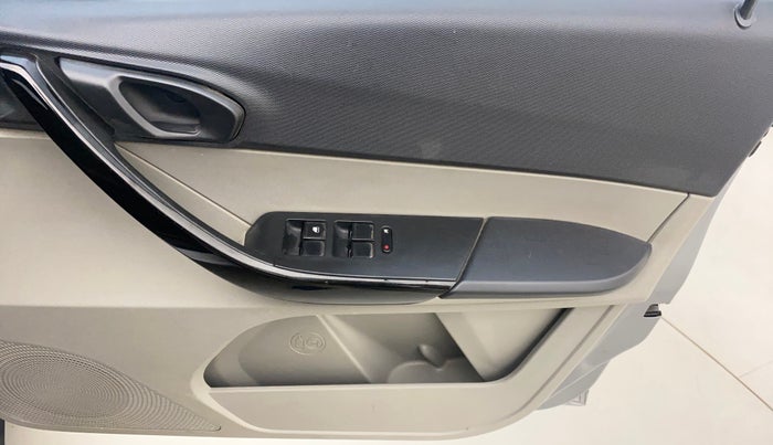 2019 Tata Tiago WIZZ EDITION PETROL, Petrol, Manual, 43,725 km, Driver Side Door Panels Control