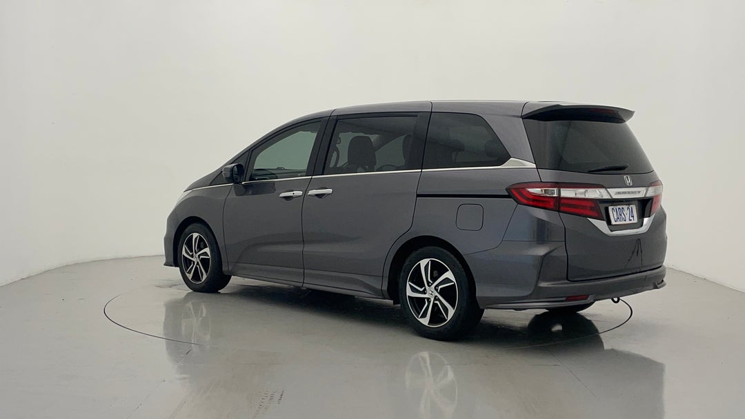 Left Back Diagonal (45- Degree) View