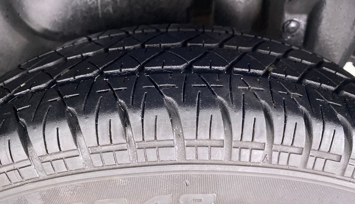2017 Maruti Swift Dzire VXI OPT, Petrol, Manual, 61,258 km, Left Rear Tyre Tread
