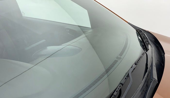 2018 Ford FREESTYLE TITANIUM 1.2 PETROL, Petrol, Manual, 53,780 km, Front windshield - Minor spot on windshield
