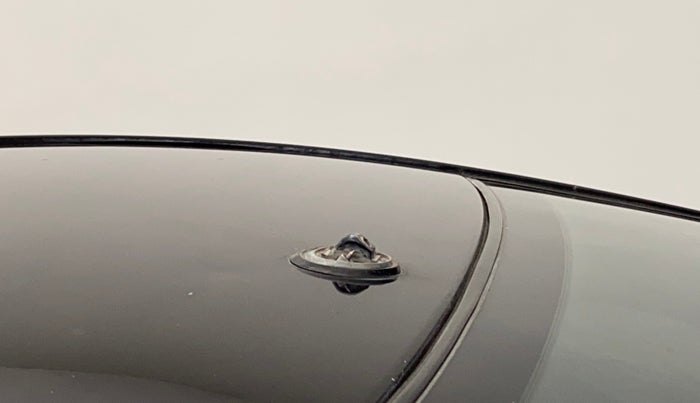 2012 Hyundai Verna FLUIDIC 1.6 CRDI SX, Diesel, Manual, 70,330 km, Roof - Antenna has minor damage