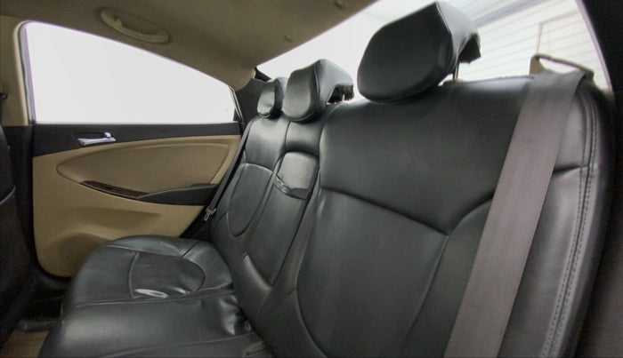 2012 Hyundai Verna FLUIDIC 1.6 CRDI SX, Diesel, Manual, 70,330 km, Right Side Rear Door Cabin