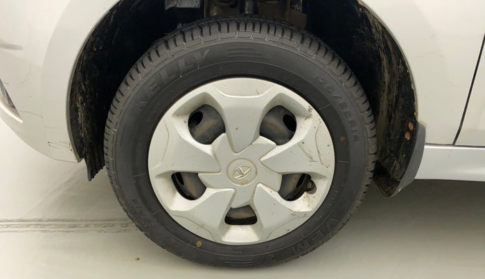 2018 Tata Tiago XT PETROL, Petrol, Manual, 85,360 km, Left Front Wheel