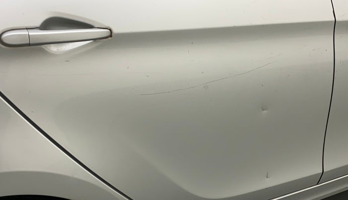 2018 Tata Tiago XT PETROL, Petrol, Manual, 85,360 km, Right rear door - Minor scratches
