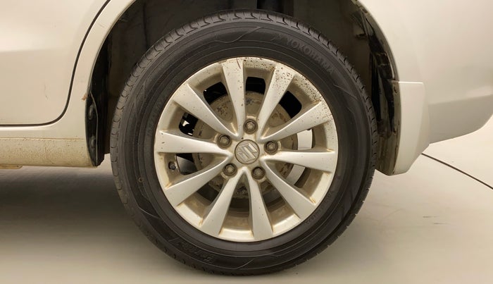 2014 Maruti Ertiga ZDI, Diesel, Manual, 86,372 km, Left Rear Wheel