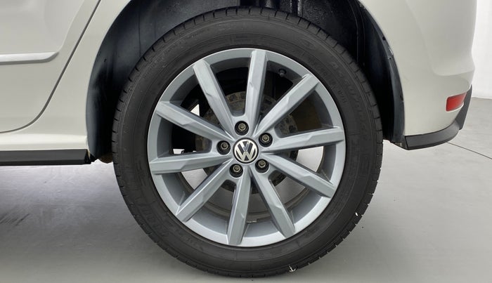 2020 Volkswagen Polo HIGH LINE PLUS 1.0, Petrol, Manual, 21,006 km, Left Rear Wheel