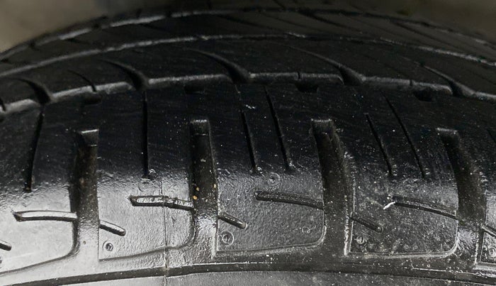 2016 Honda City V MT PETROL, Petrol, Manual, 25,608 km, Right Rear Tyre Tread