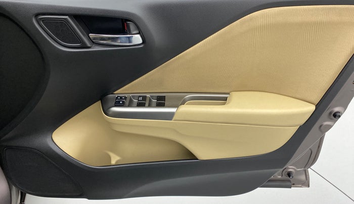 2016 Honda City V MT PETROL, Petrol, Manual, 25,608 km, Driver Side Door Panels Control