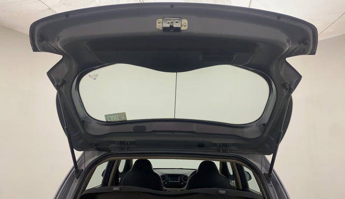 2018 Hyundai Grand i10 MAGNA AT 1.2 KAPPA VTVT, Petrol, Automatic, 16,844 km, Boot Door Open