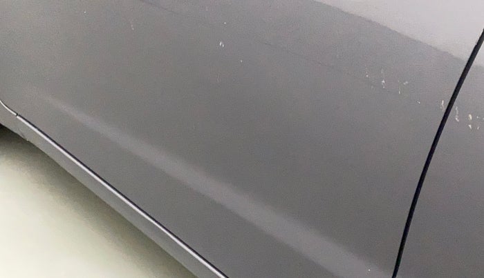2018 Hyundai Grand i10 MAGNA AT 1.2 KAPPA VTVT, Petrol, Automatic, 16,844 km, Front passenger door - Minor scratches