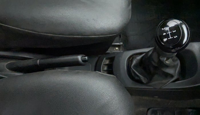 2018 Maruti Wagon R 1.0 LXI CNG, CNG, Manual, 16,333 km, Gear Lever