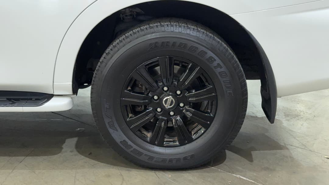 2020 Nissan Patrol Ti-l (4x4), Automatic, 110461 km, Left Rear Wheel